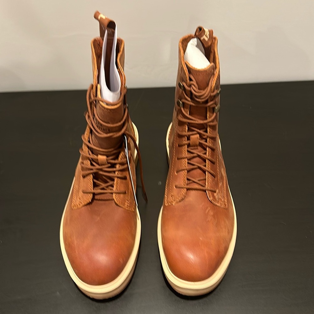 New Sorel Waterproof Hiking Boots